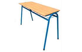 mueble Escolar, mueble universitario, Pupitre Profesor 
90x70x75 cms. Madera terciada de 12 mm. de espesor, enchapada en formalita Roble natural brillante, cantos redondeados. www.yolae.cl